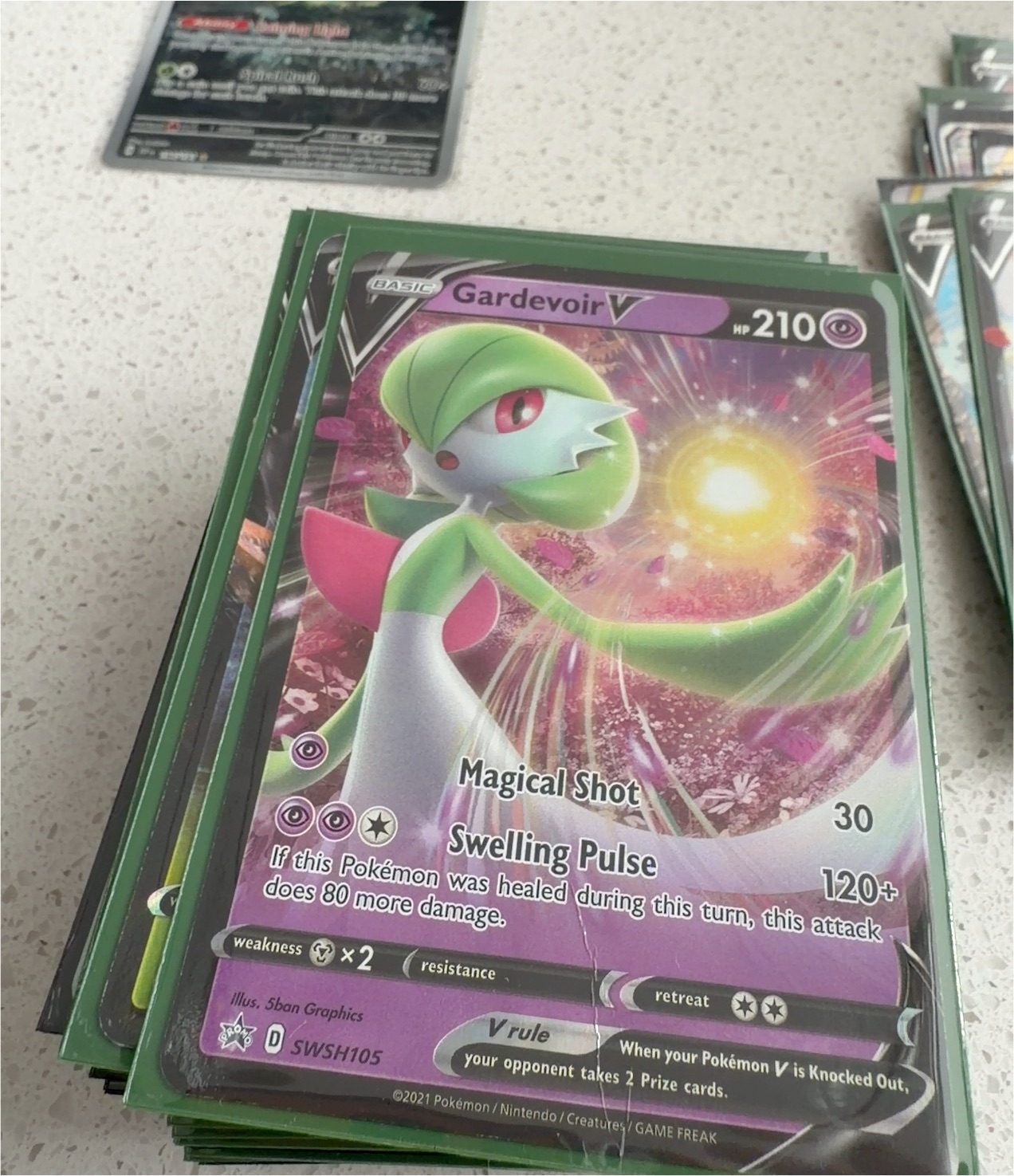 2021 Pokémon SWSH105 Gardevoir V — front
