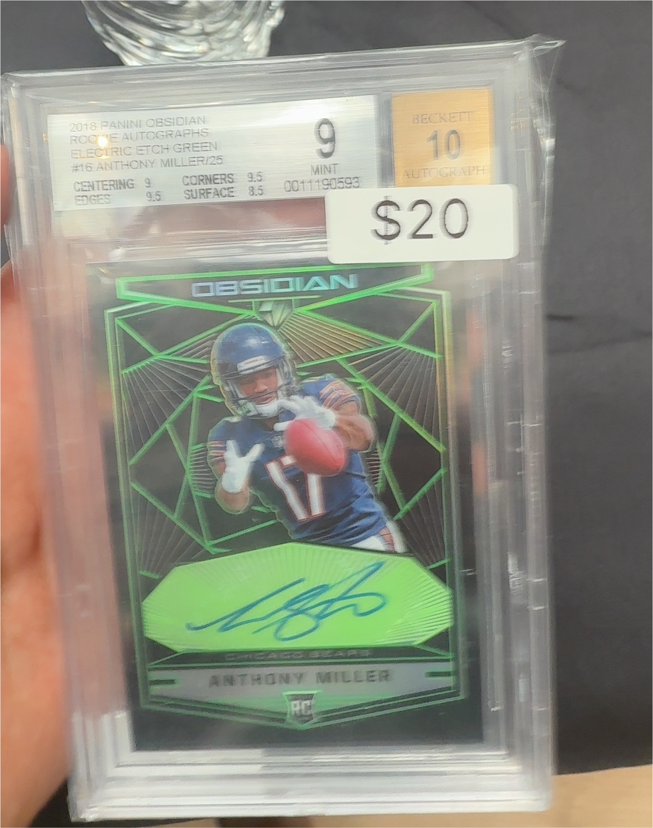 2018 Panini Obsidian #16 Anthony Miller — front