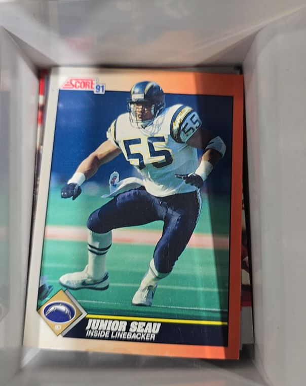 1991 Score #354 Junior Seau — front