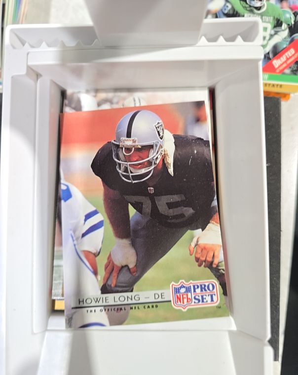 1992 Pro Set #211 Howie Long — front