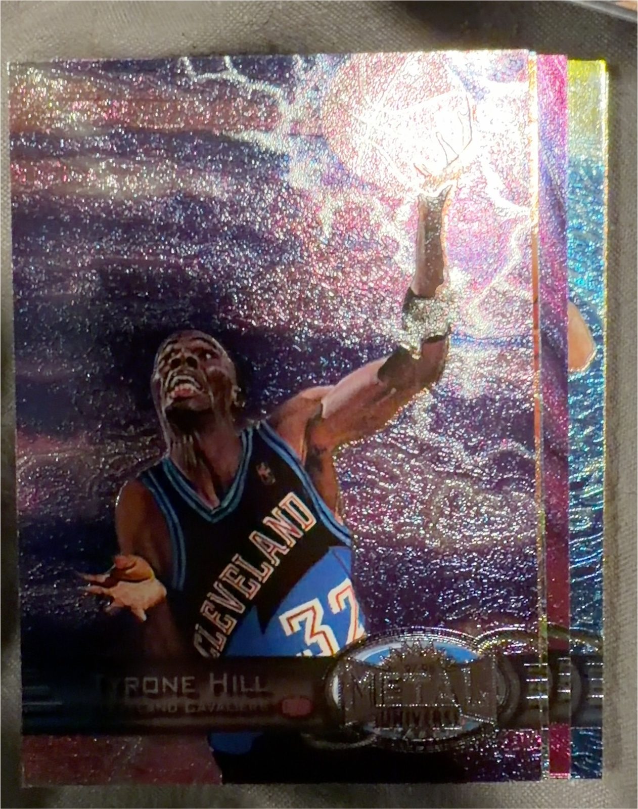 1997 Metal Universe Reebok #96 Tyrone Hill — front