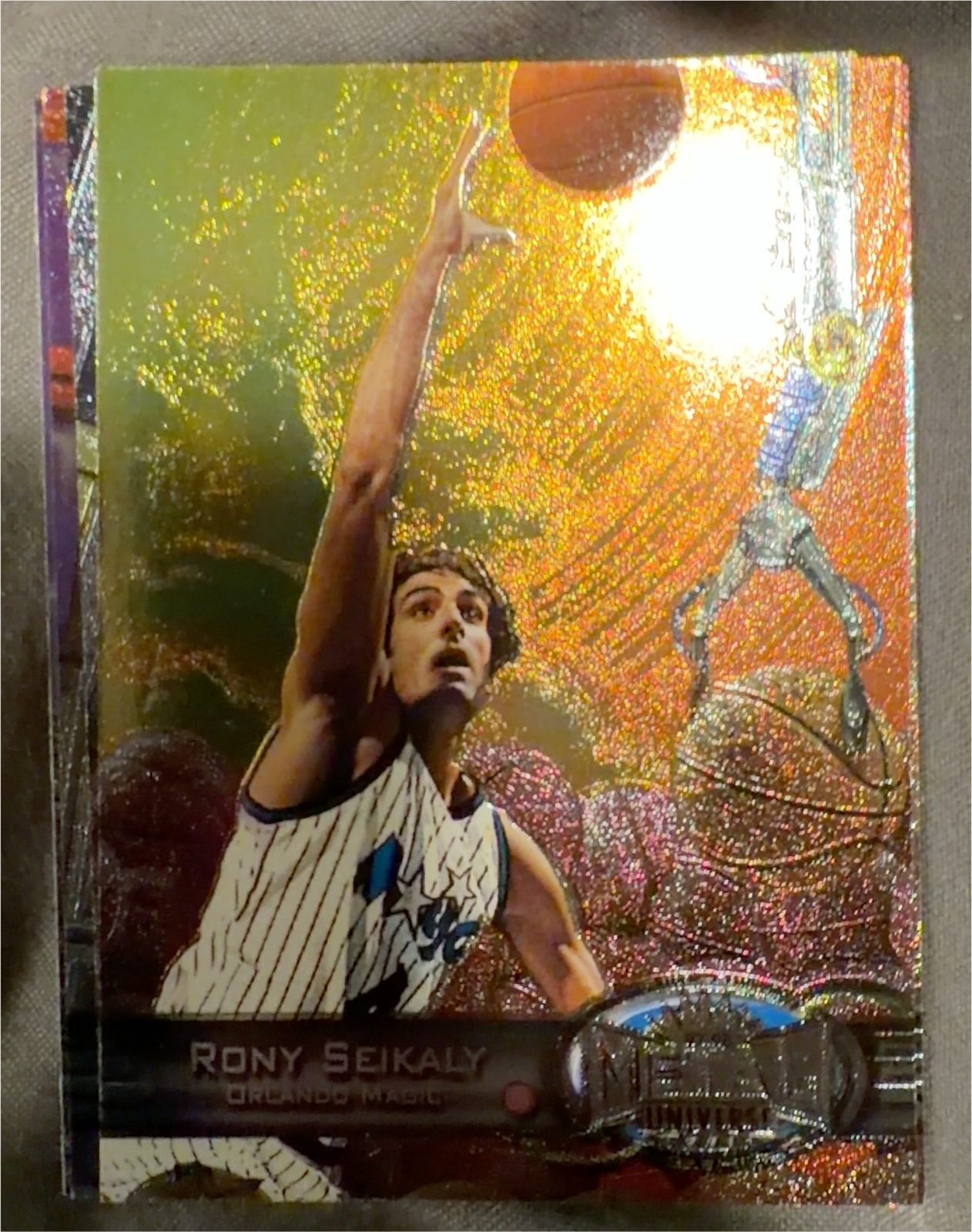 1997 Metal Universe #10 Rony Seikaly — front