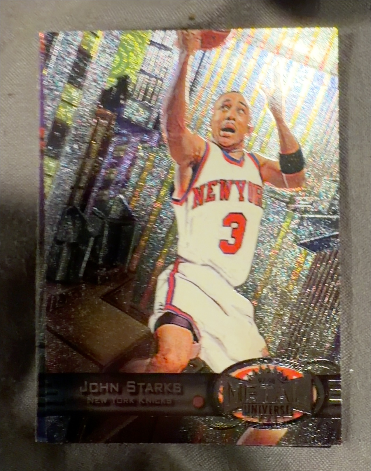 1997 Metal Universe #118 John Starks — front