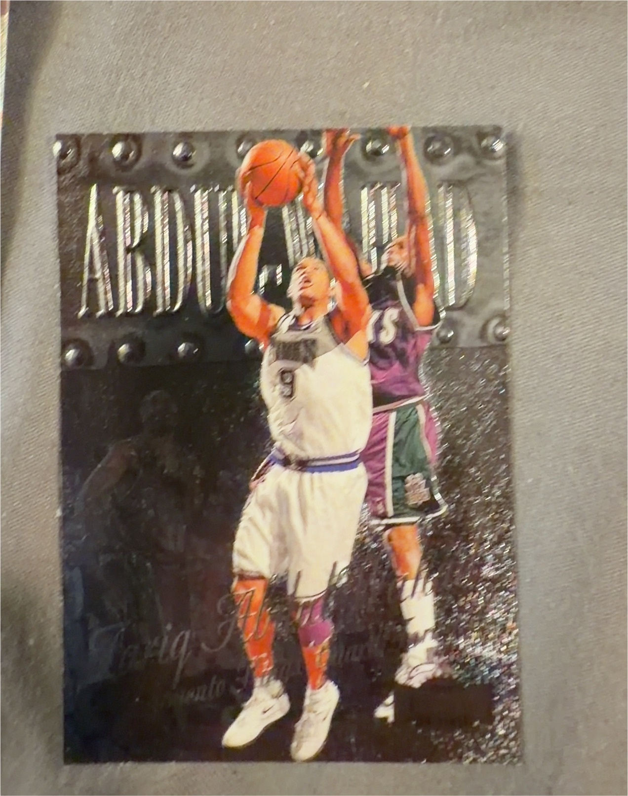 1998 Skybox Metal Universe #89 Tariq Abdul-Wahad — front
