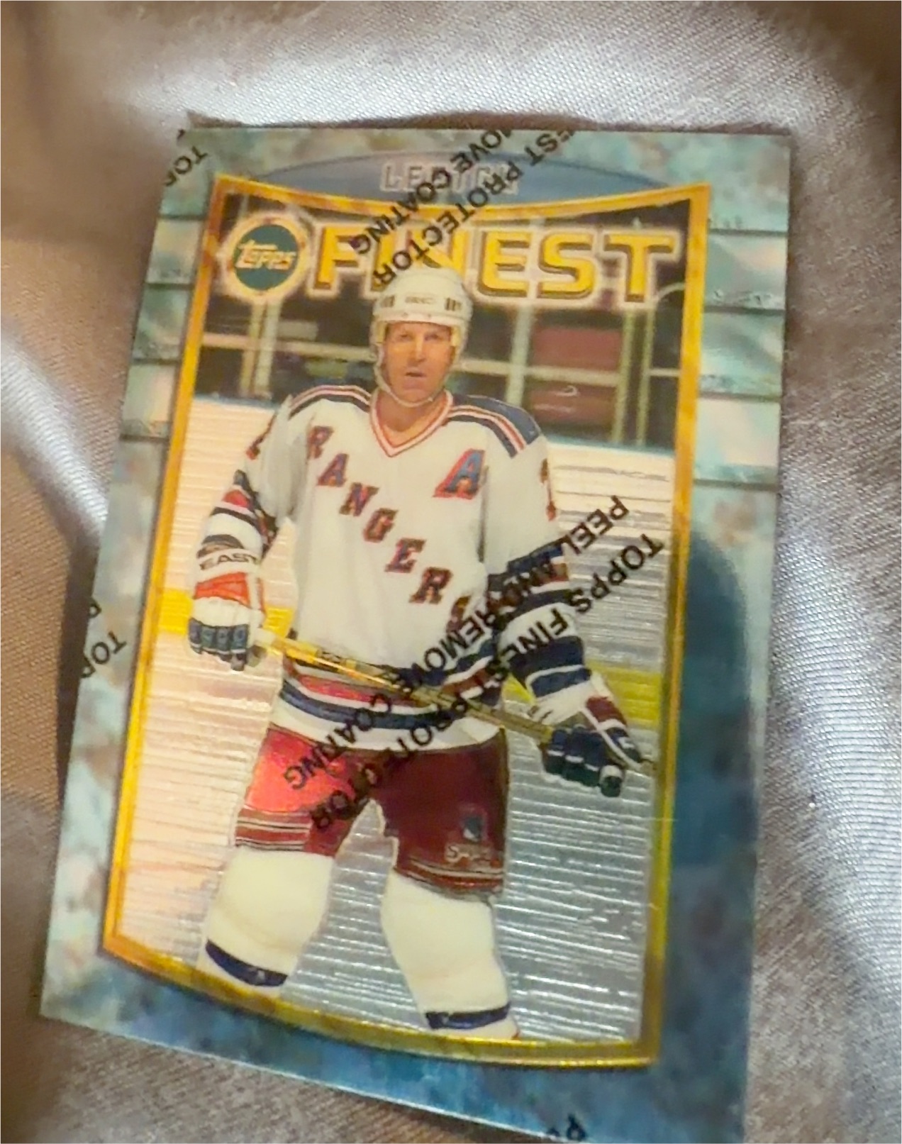 1994 Finest #49 Brian Leetch — front