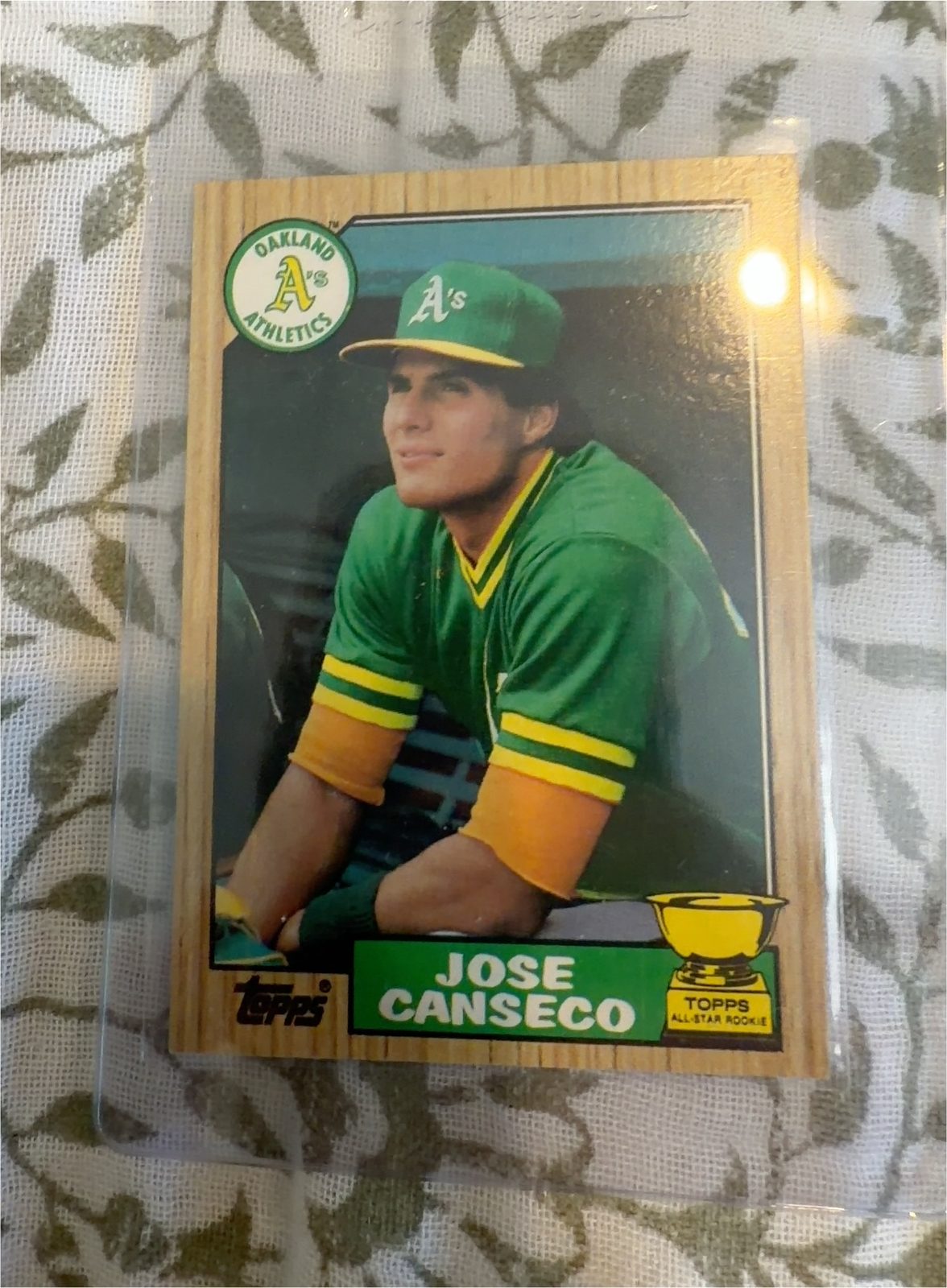 1987 Topps #620 Jose Canseco — front