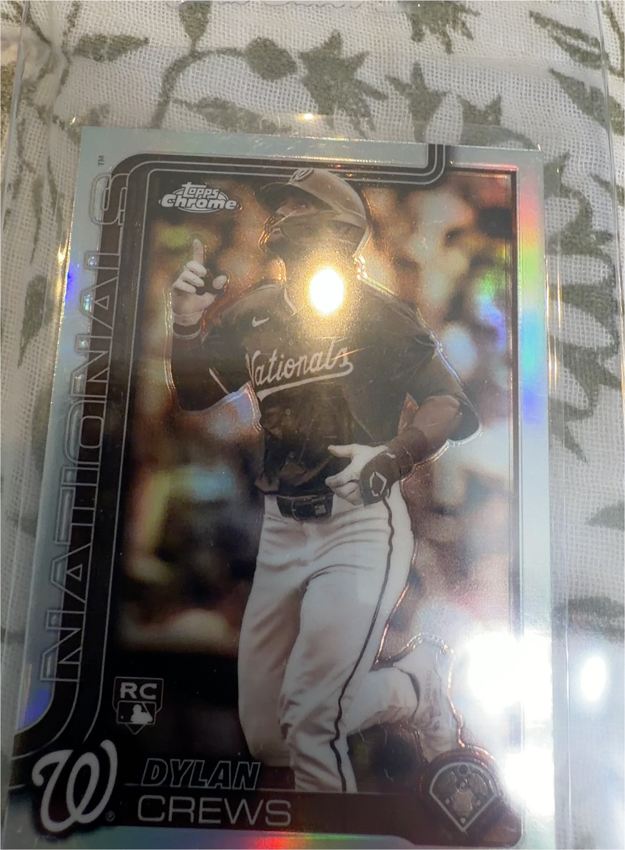 2025 Topps Chrome #146 Dylan Crews — front