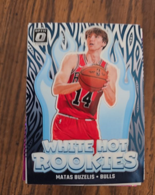2024 Panini Donruss Optic White Hot Rookie #10 Matas Buzelis — front