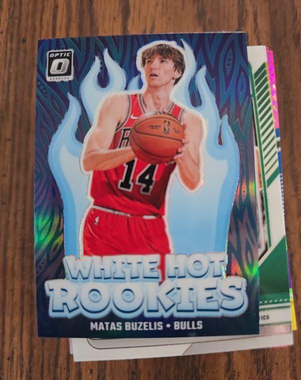 2024 Panini Donruss Optic White Hot Rookie #10 Matas Buzelis — front