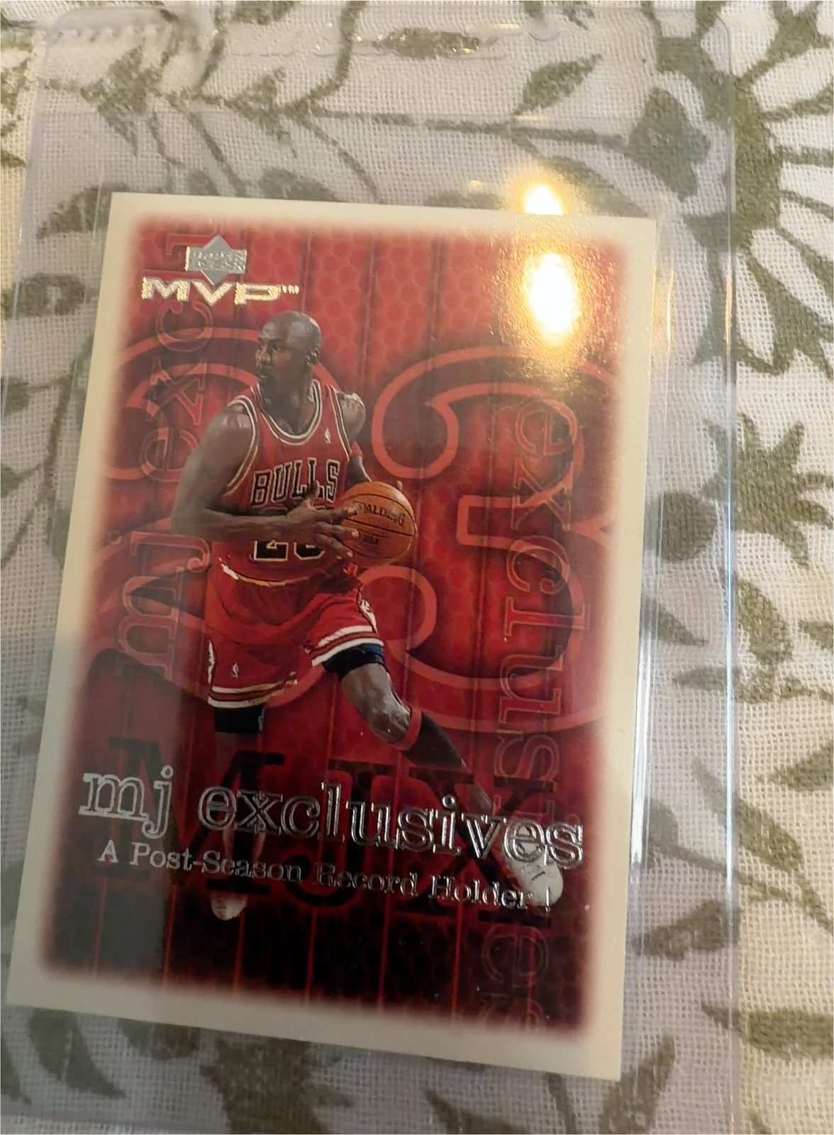 1999 Upper Deck MVP #196 Michael Jordan — front