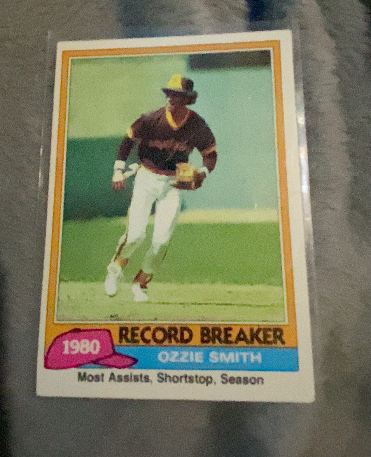 1981 Topps #207 Ozzie Smith — front