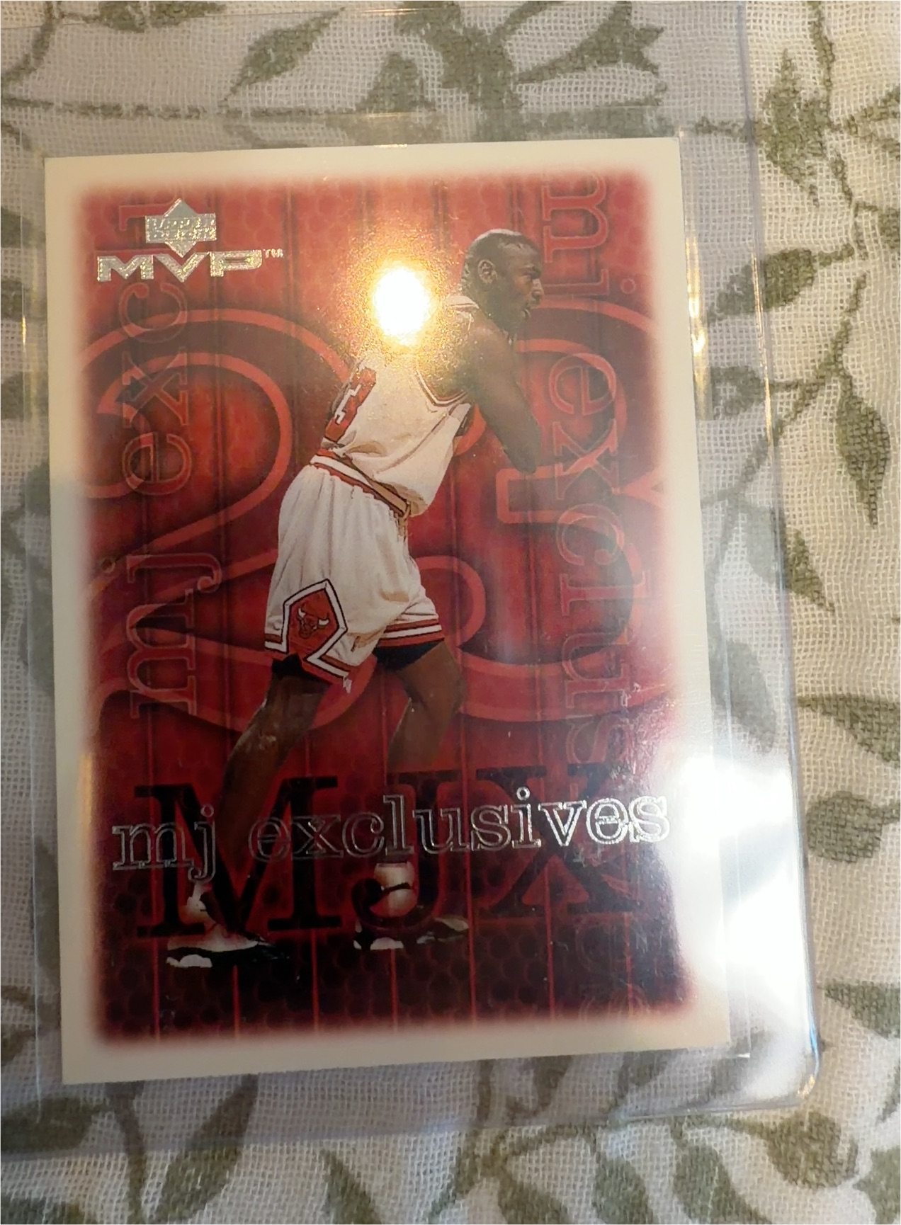 1999 Upper Deck MVP #183 Michael Jordan — front