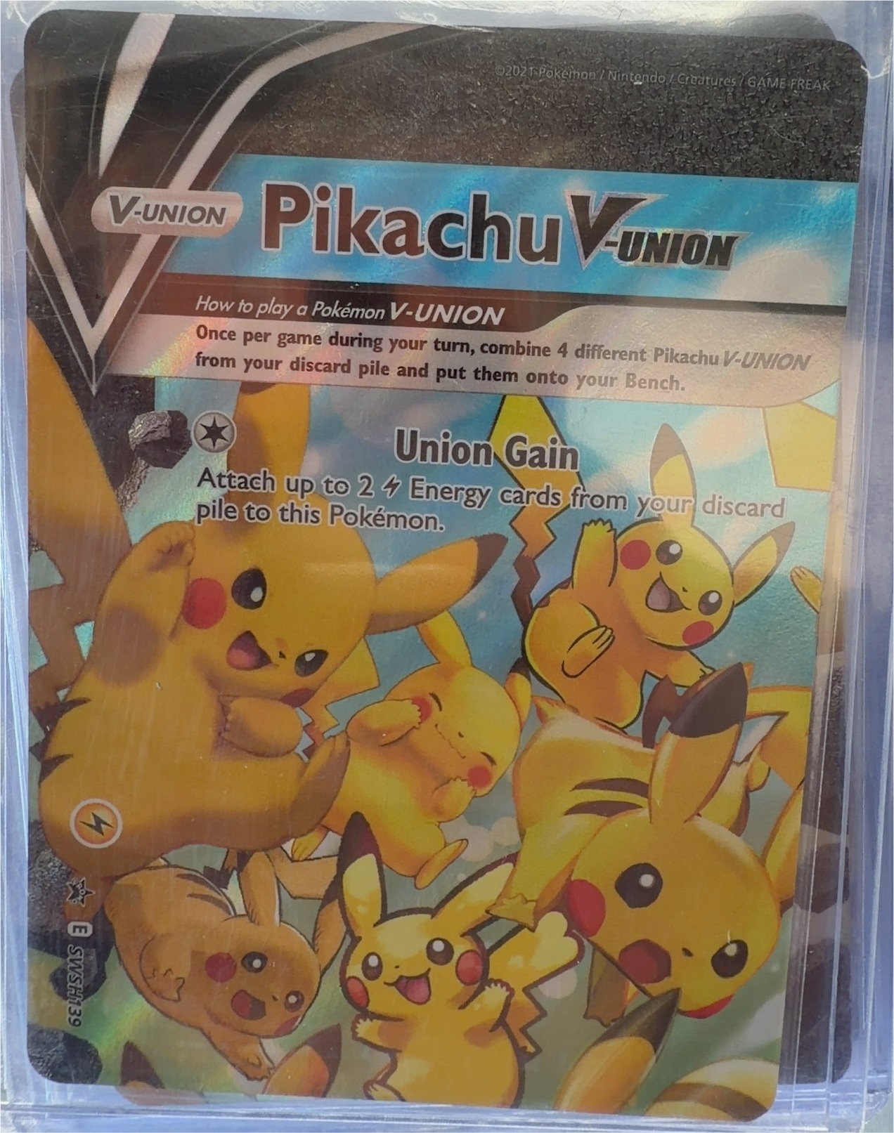Pokemon Celebrations #SWSH139 Pikachu V Union — front