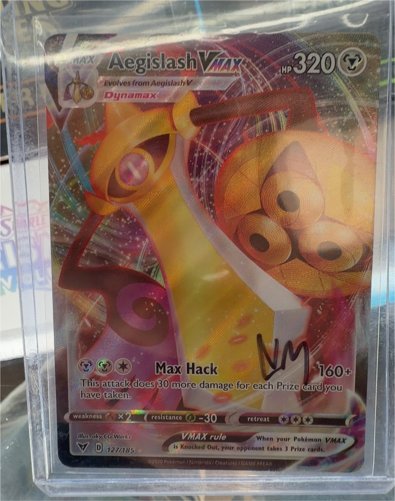 Pokemon Vivid Voltage #127 Aegislash VMAX — front