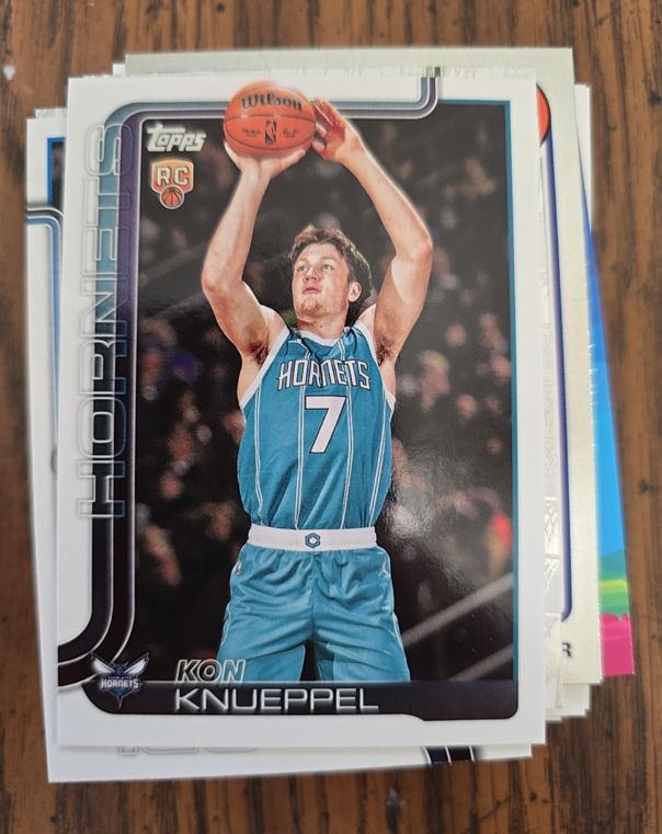2025 Topps Companion Card #CC-13 Kon Knueppel — front