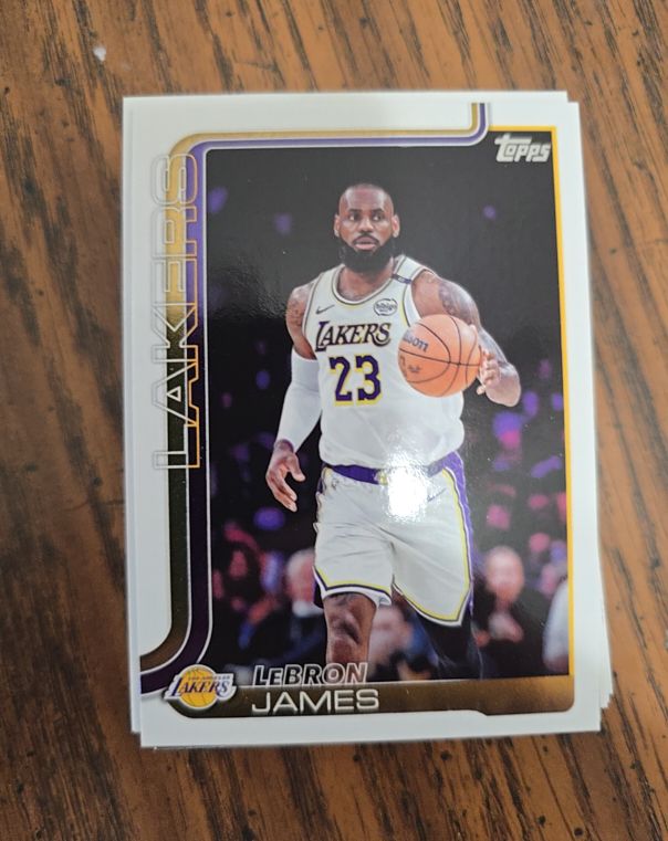 2025 Topps #150 LeBron James — front