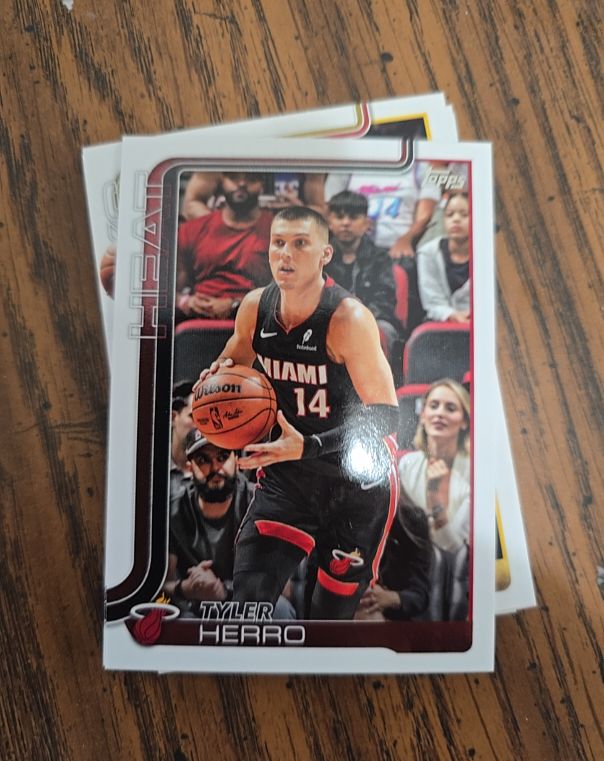 2025 Topps #73 Tyler Herro — front