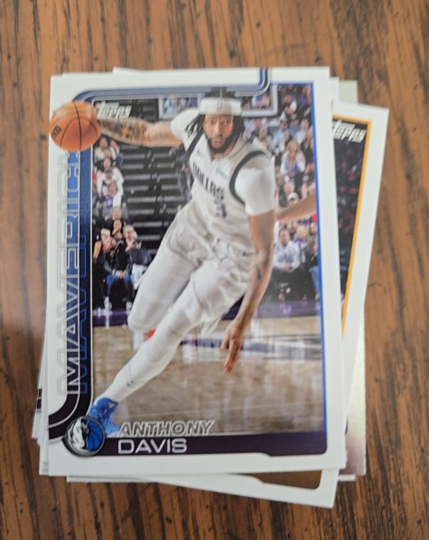 2025 Topps #169 Anthony Davis — front