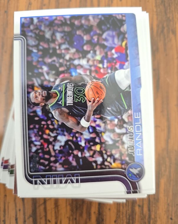 2025 Topps #110 Julius Randle — front