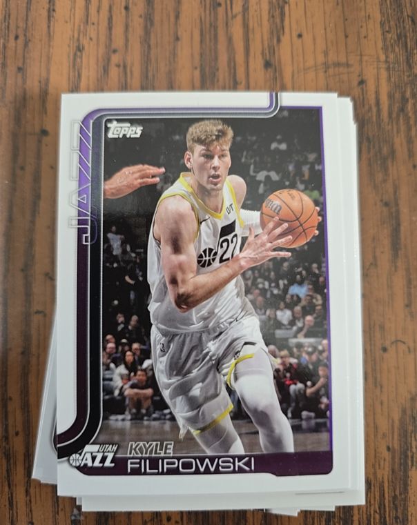 2025 Topps #134 Kyle Filipowski — front
