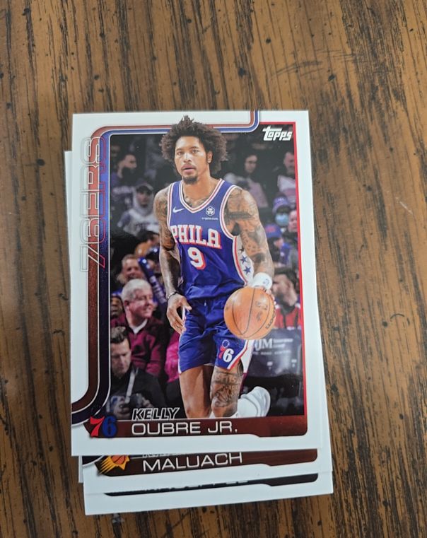2025 Topps #27 Kelly Oubre Jr. — front
