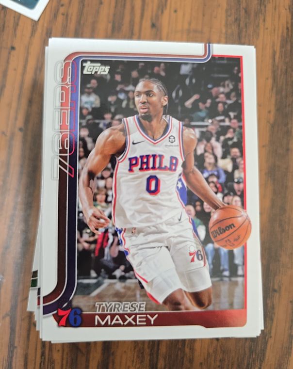 2025 Topps #21 Tyrese Maxey — front