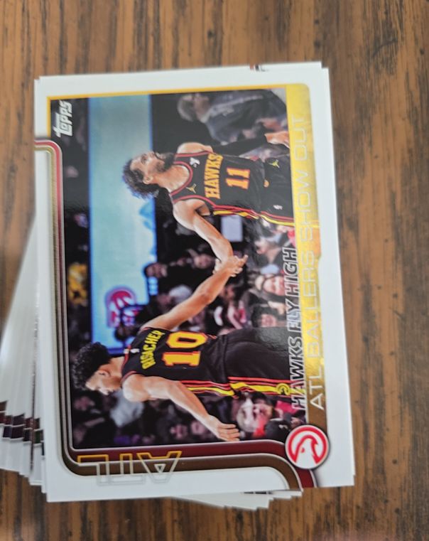 2025 Topps #282 Trae Young — front