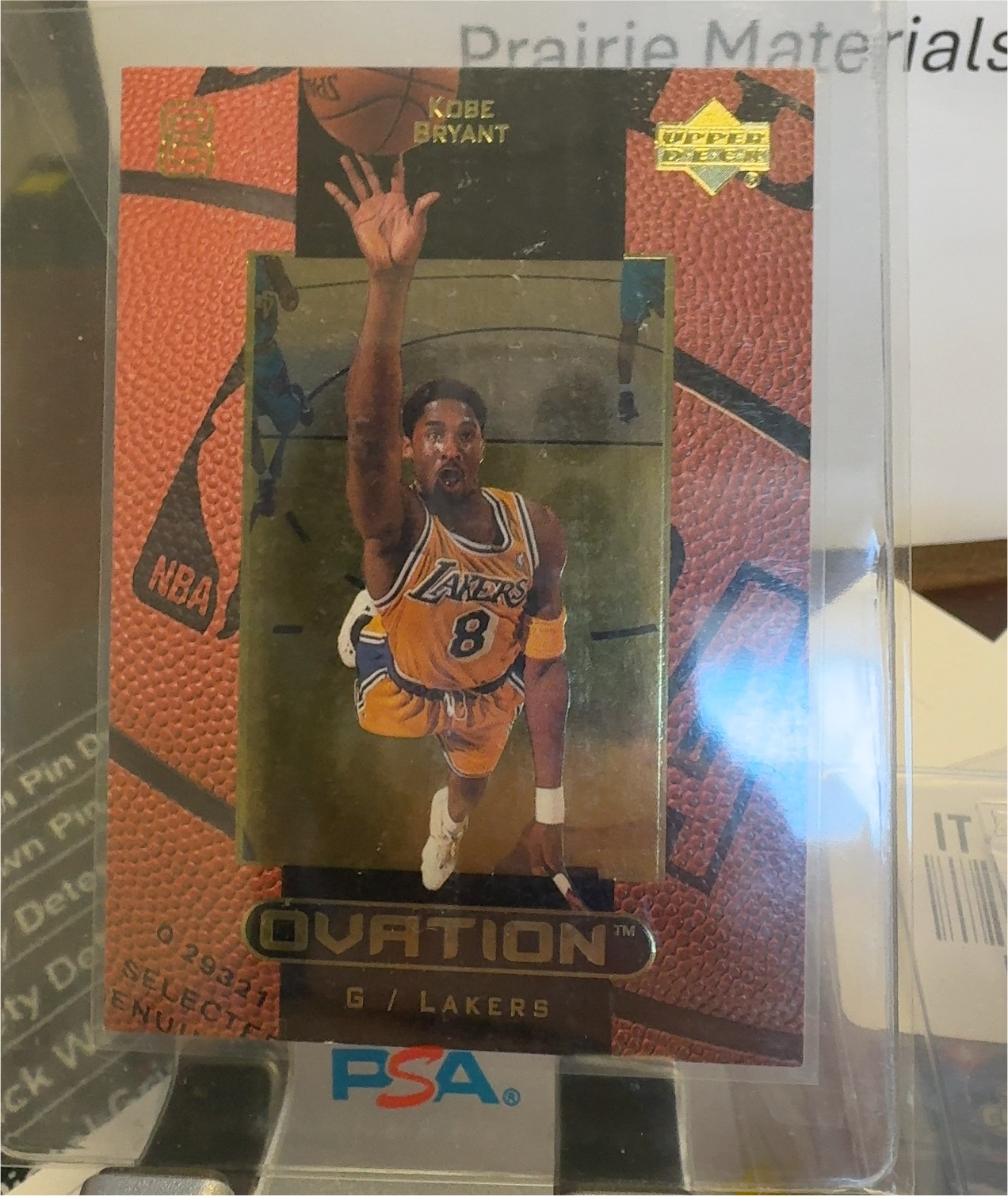 1999 Upper Deck Ovation #26 Kobe Bryant — front
