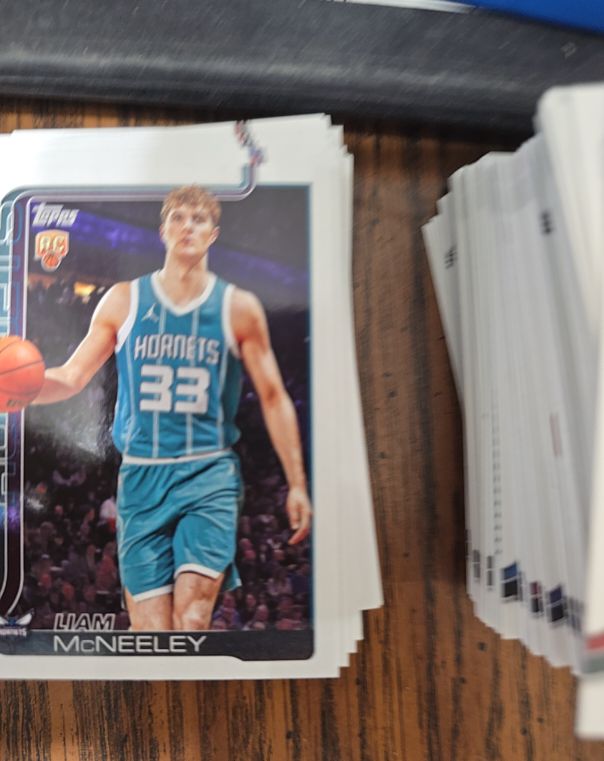 2025 Topps #229 Liam McNeeley — front