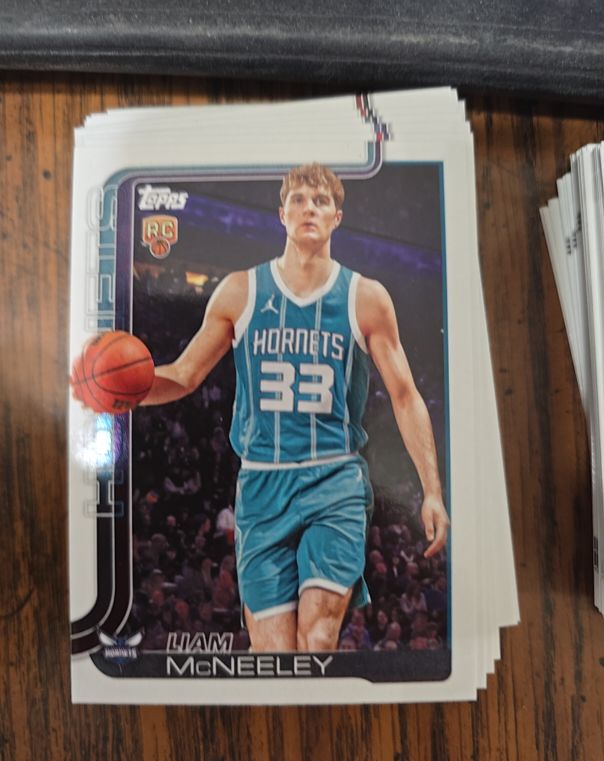 2025 Topps #229 Liam McNeeley — front