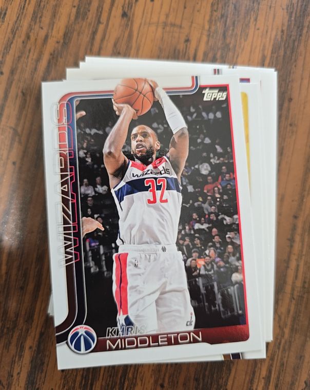 2025 Topps #100 Khris Middleton — front