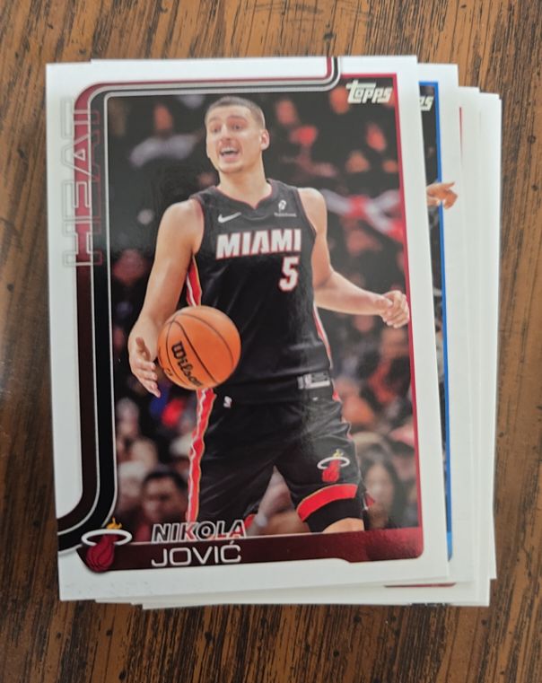 2025 Topps #76 Nikola Jovic — front