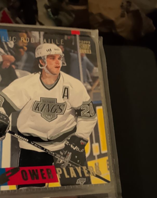 1994 Stadium Club #57 Luc Robitaille — front