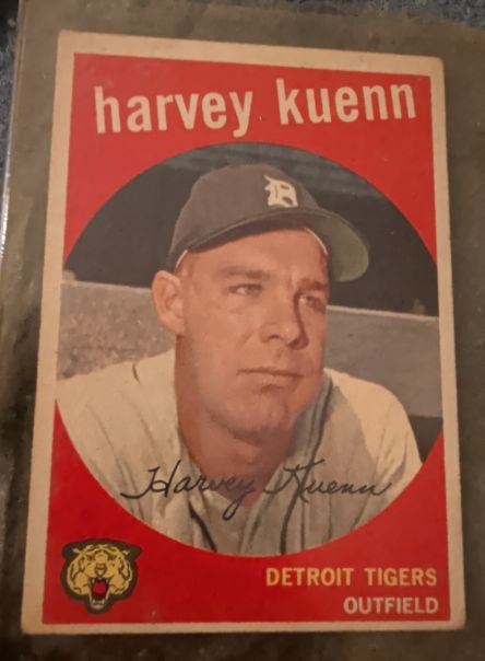 1959 Topps #70 Harvey Kuenn — front