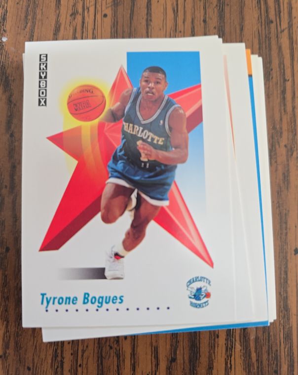 1991 Skybox #23 Tyrone Bogues — front