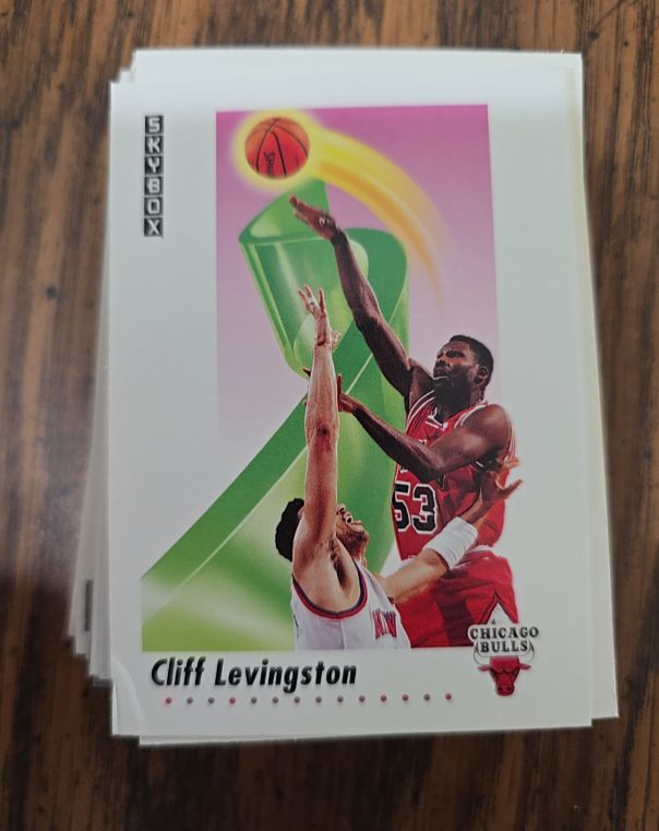 1991 Skybox #41 Cliff Levingston — front