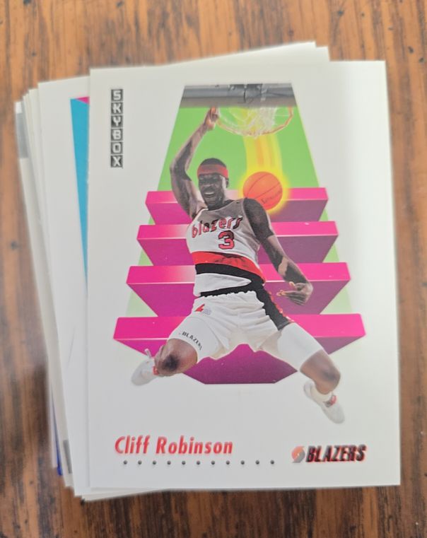 1991 Skybox #241 Cliff Robinson — front