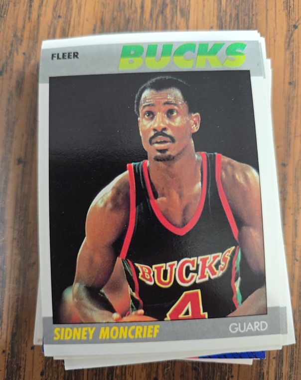1987 Fleer #76 Sidney Moncrief — front