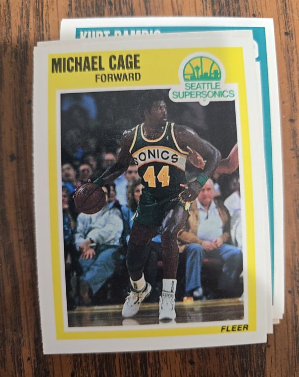 1989 Fleer #145 Michael Cage — front