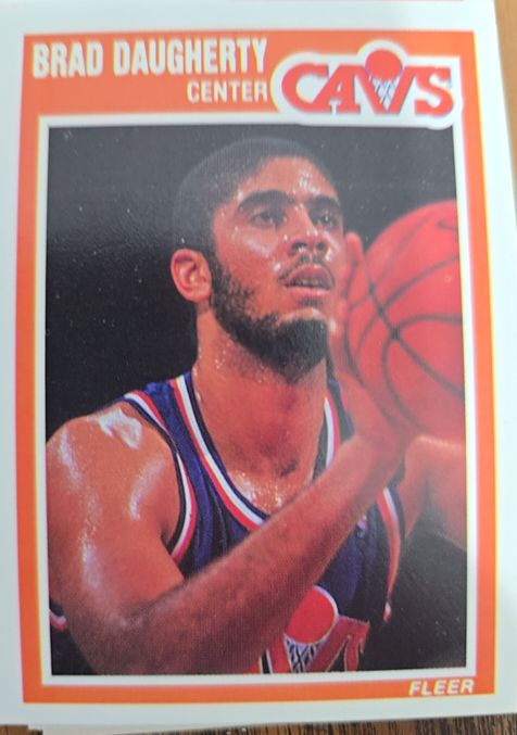 1989 Fleer #25 Brad Daugherty — front