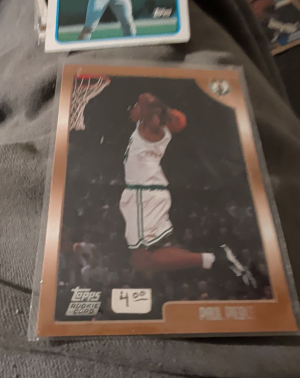 1998 Topps #135 Paul Pierce — front
