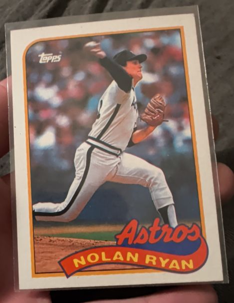 1989 Topps #530 Nolan Ryan — front