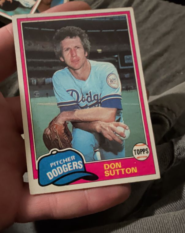 1981 Topps #605 Don Sutton — front