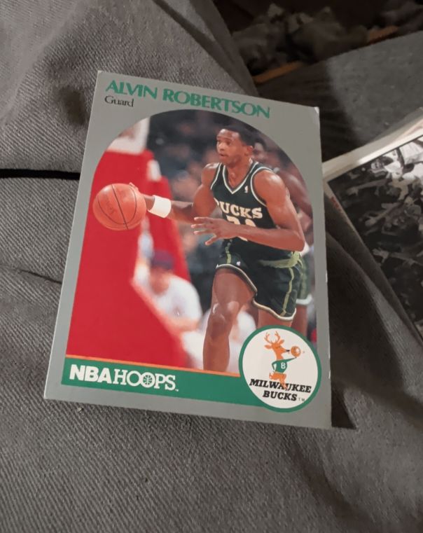 1990 Hoops #182 Alvin Robertson — front