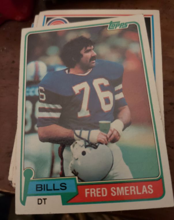 1981 Topps #201 Fred Smerlas — front