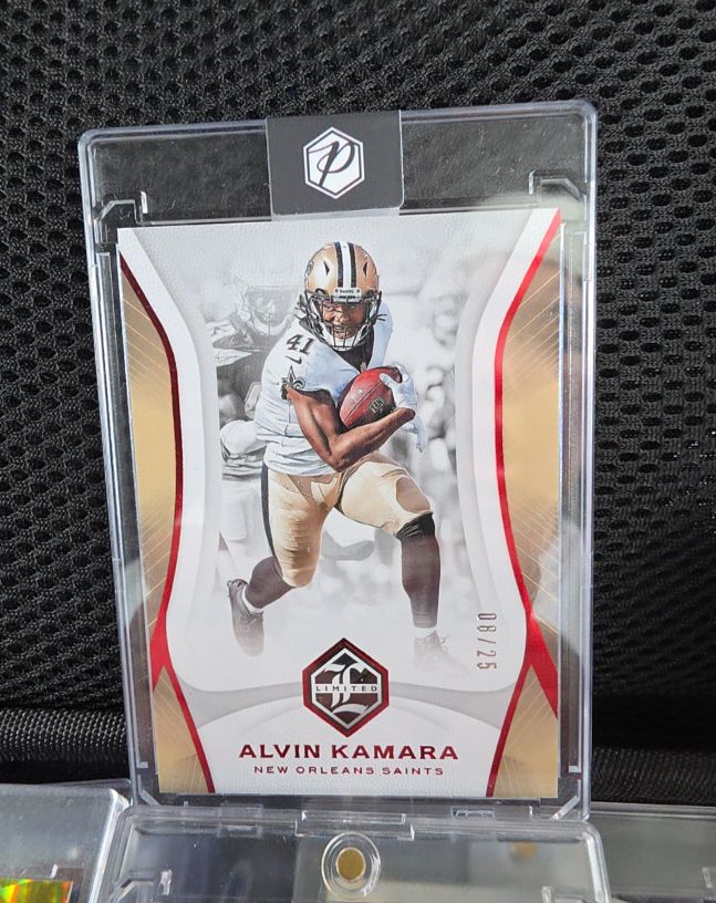 2018 Panini Limited #68 Alvin Kamara — front
