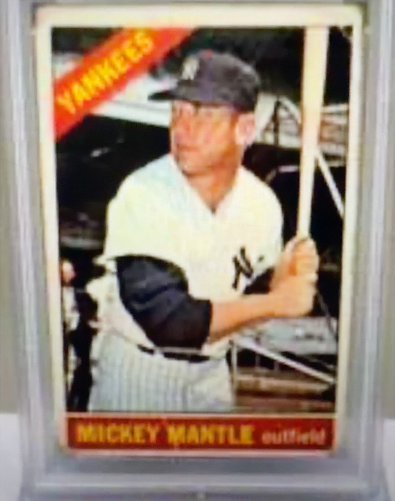 1966 Topps #50 Mickey Mantle — front