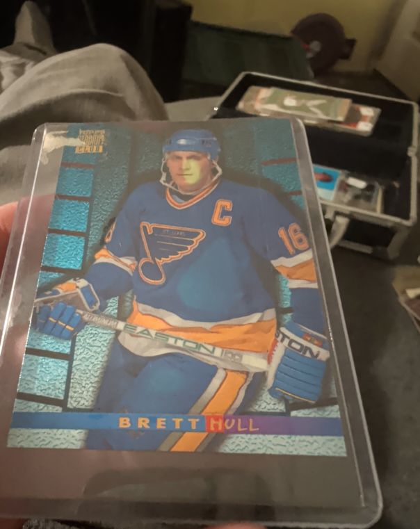 1994 Stadium Club Finest #2 Brett Hull — front