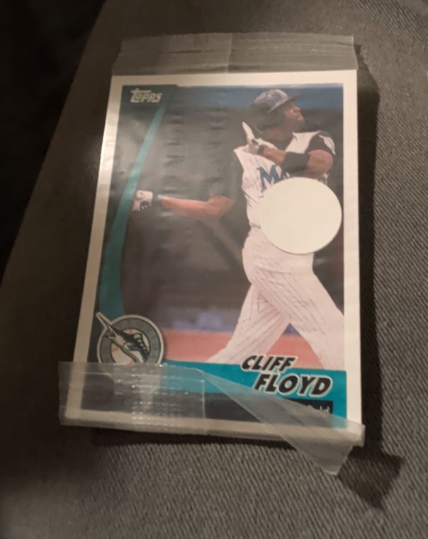 2002 Topps Post Cereal #26 Cliff Floyd — front