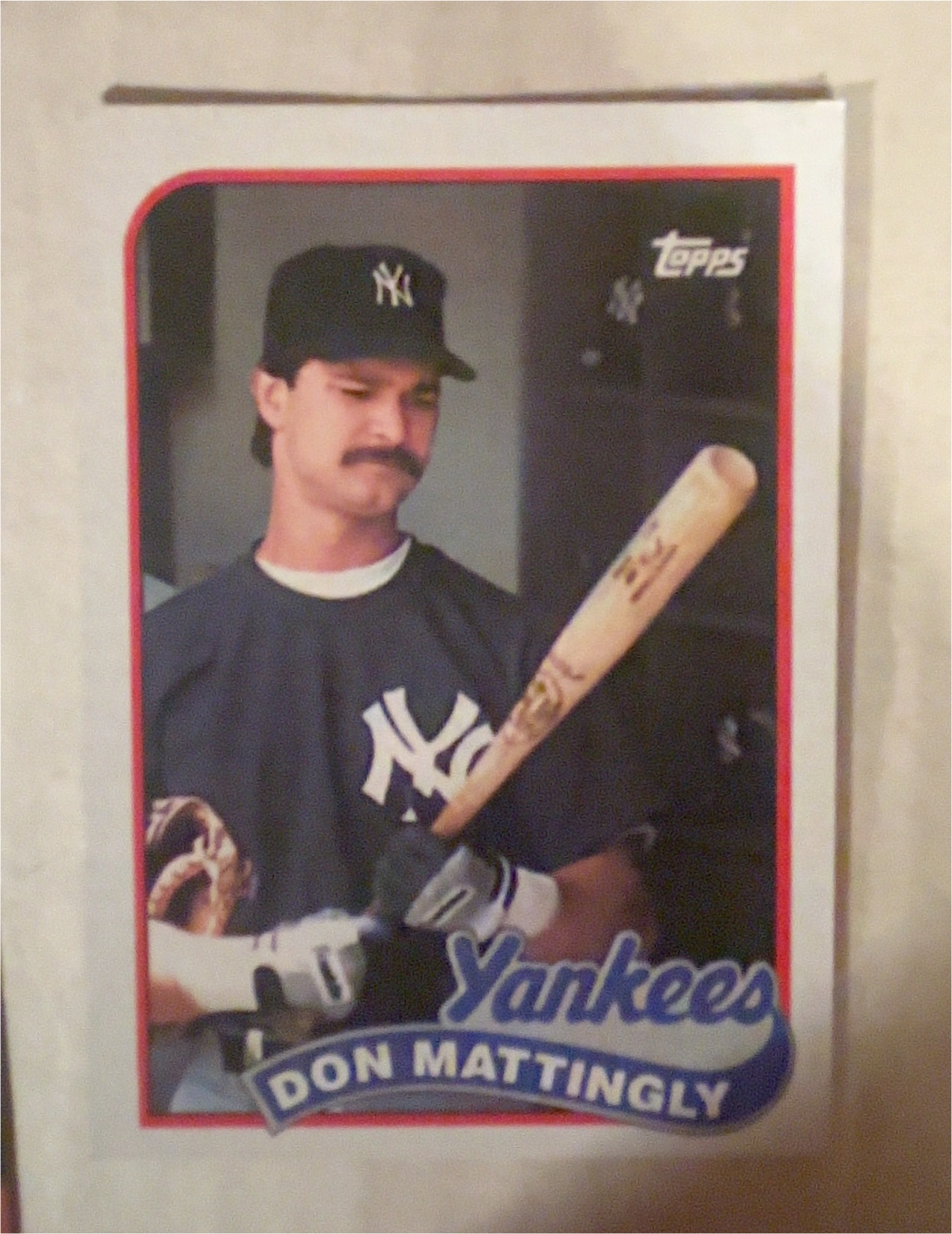 1989 Topps #700 Don Mattingly — front